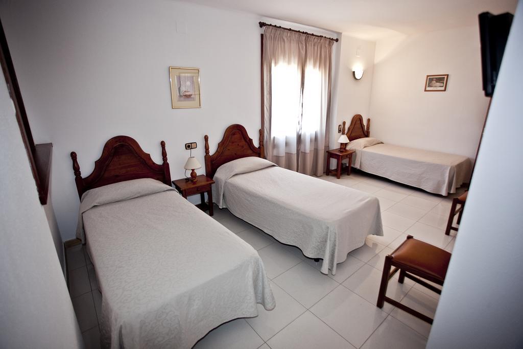 Hotel Beri Llança Værelse billede