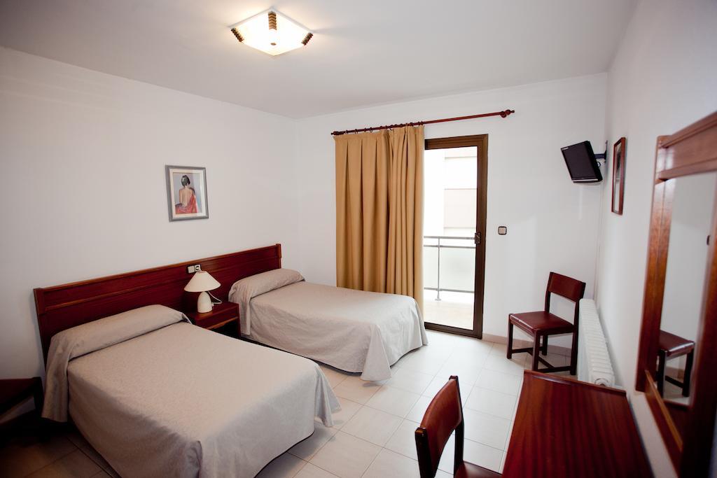 Hotel Beri Llança Værelse billede