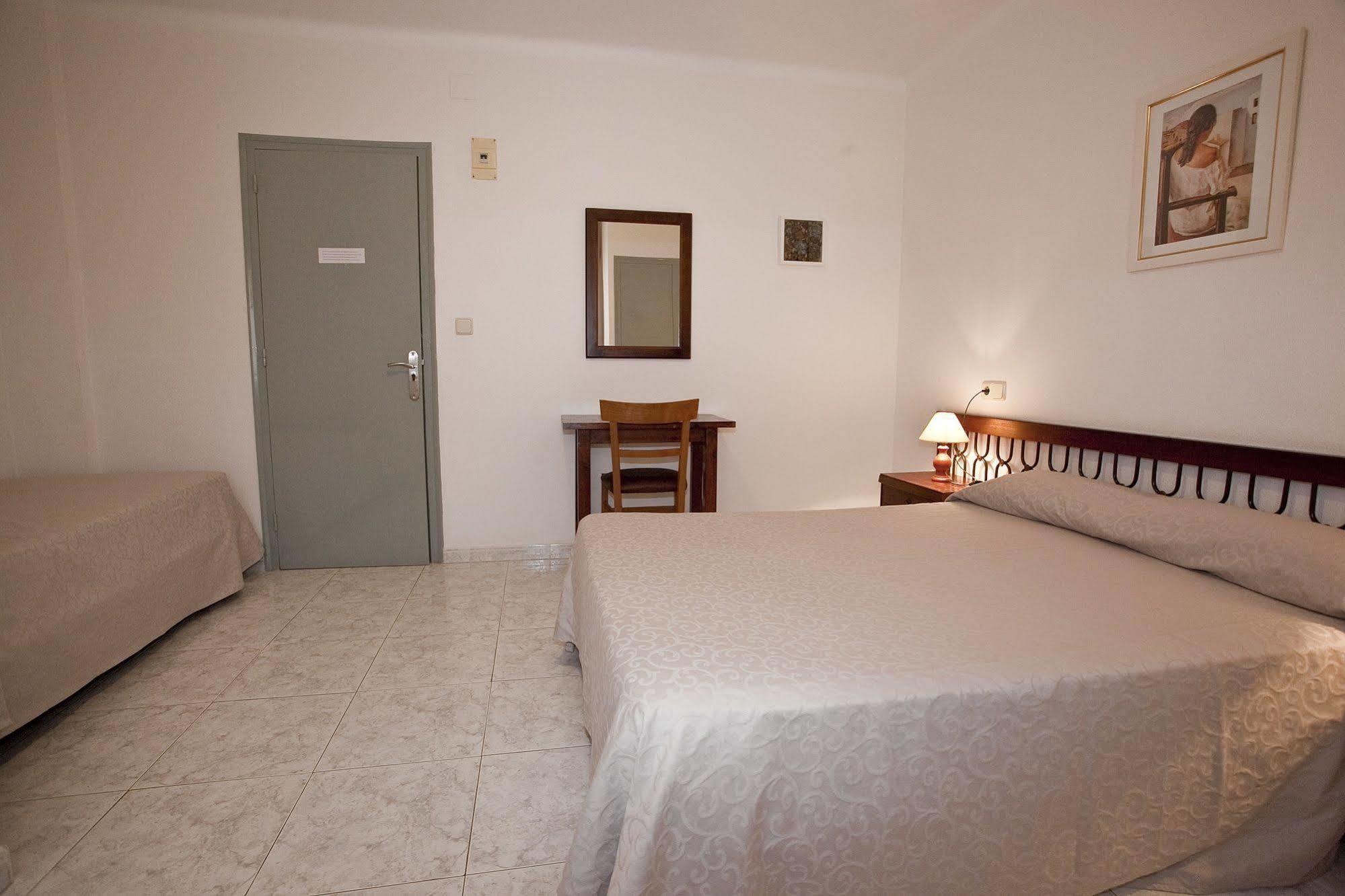 Hotel Beri Llança Eksteriør billede