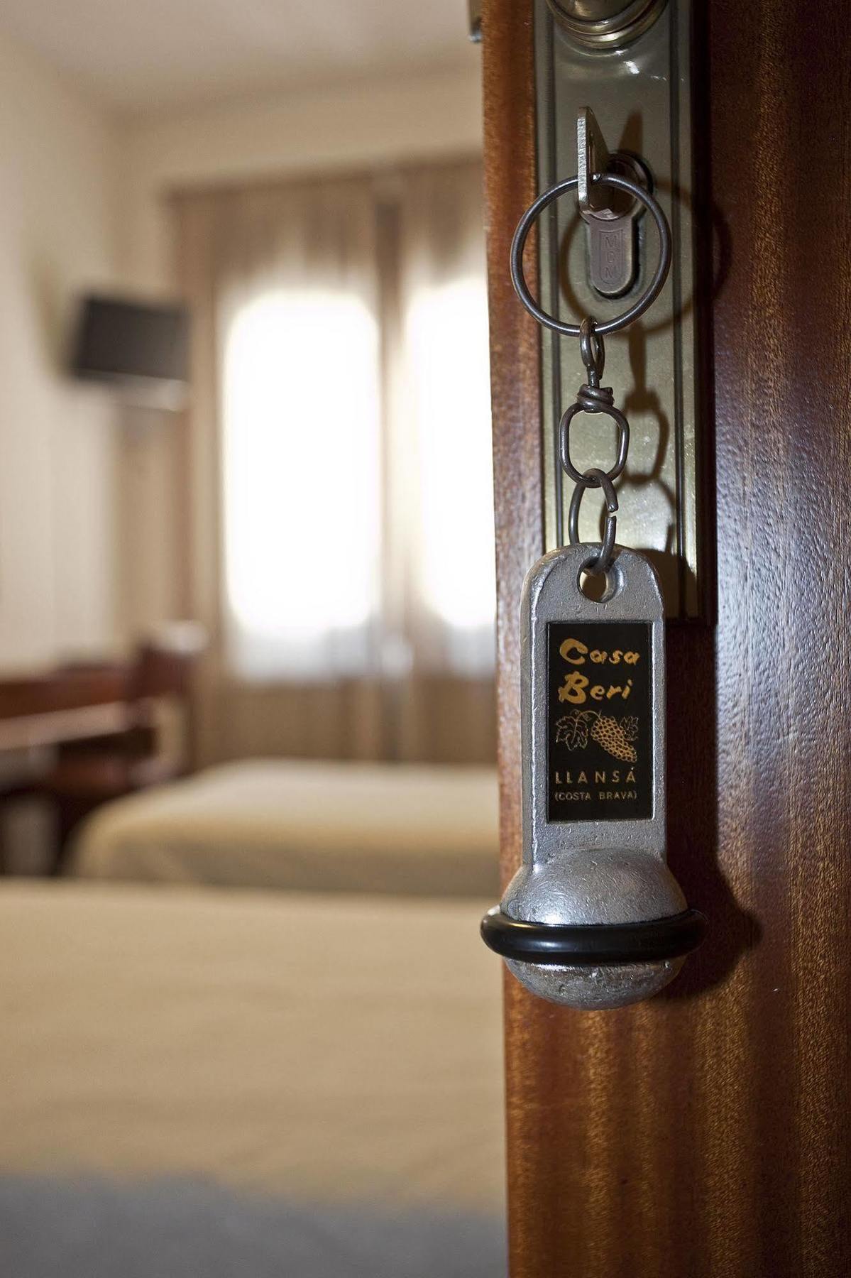 Hotel Beri Llança Eksteriør billede